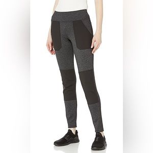 Carhartt Women’s Force Fitted Mid-weight Utility leggings